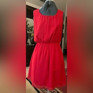 Elegant Red Sleeveless Dress
